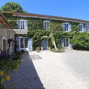 Centre De Bien-etre Et Ses D'hote Bed and breakfast