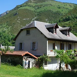 Maison Lacoste Bed and breakfast